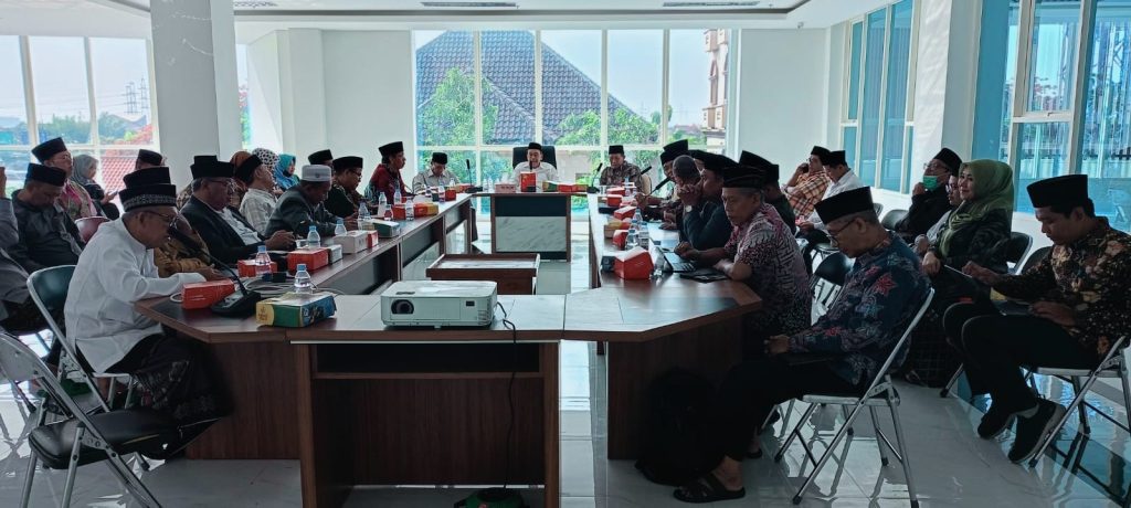 Akhir Tahun, MUI Provinsi Terbaik Nasional Gelar Rapat Evaluasi Sekaligus Donasi Palestina